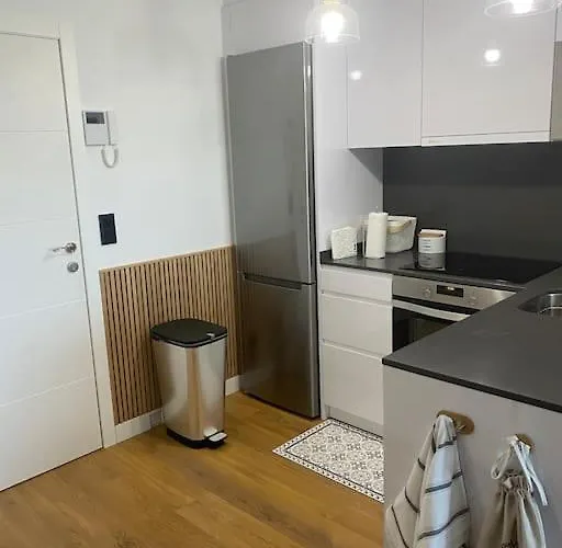 Precioso Con Terraza Y Piscina En Portonovo-sanxenxo Διαμέρισμα *